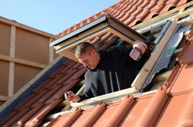 Pose de fenêtres de toit Velux à Péone